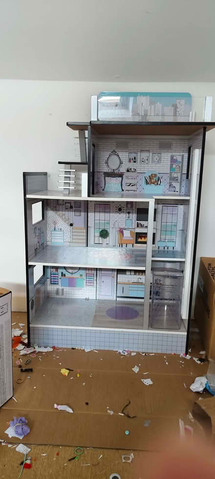 Photo of free Doll house (Carterknowle S7) #1