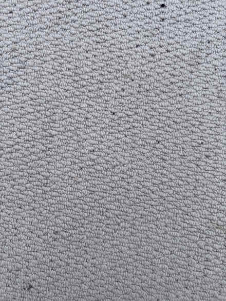 Photo of free Rug in cream (Postcombe OX9) #3