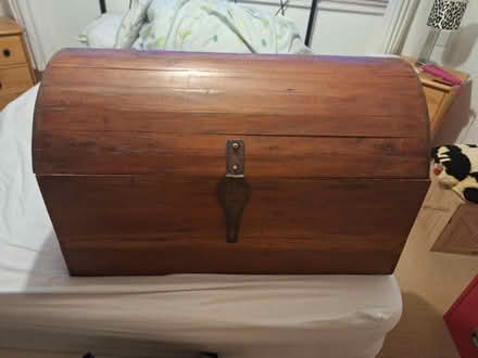 Photo of free Wooden storage chest (Forestgreen) #1