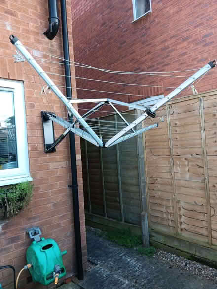 Photo of free Wall mounted clothes line (Kenilworth CV8) #1
