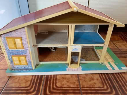 Photo of free Old Dolls House 1970’s plus furniture (Palmers Green N13) #2