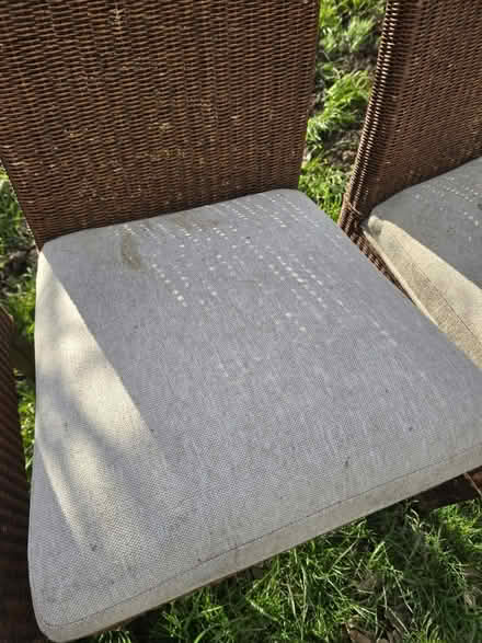 Photo of free 4x Garden chairs (Sg29nb) #3