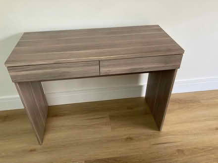 Photo of free Small Desk (Fleetville AL4) #1