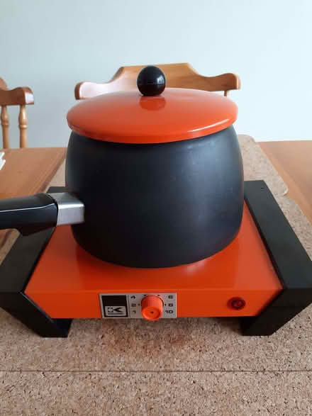 Photo of free Electric Fondue set (Wildridings RG12) #1