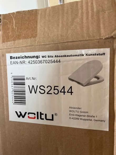 Photo of free Toilet seat (Queens Park W10) #1