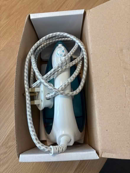Photo of free Tesco steam iron (Cherwell District OX16) #2
