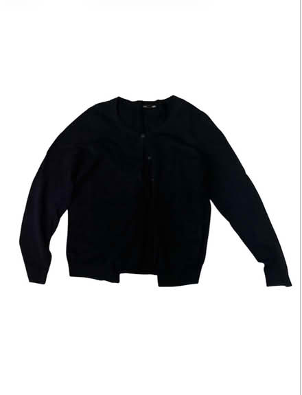 Photo of free H&M Basic Woman’s Sweater (Brooklyn Storage) #1