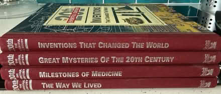 Photo of free Readers Digest Fact Books (Hatfield AL10) #1