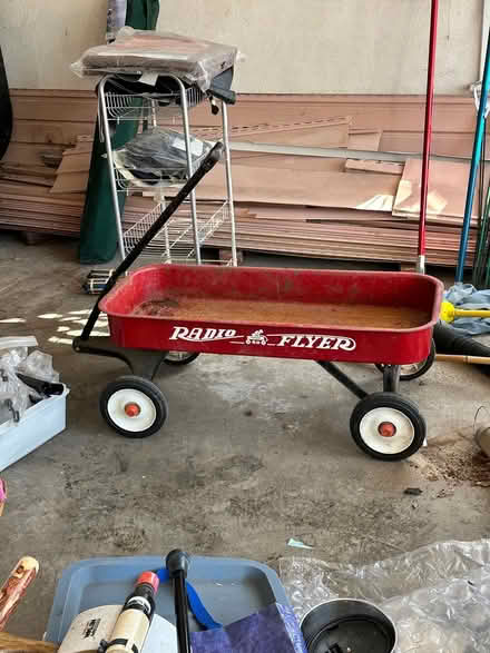 Photo of free radio flyer (Arlington Center) #1