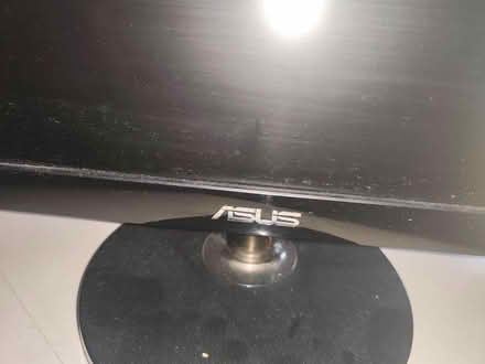 Photo of free 2 asus computer desktop screens (Colindale NW9) #2