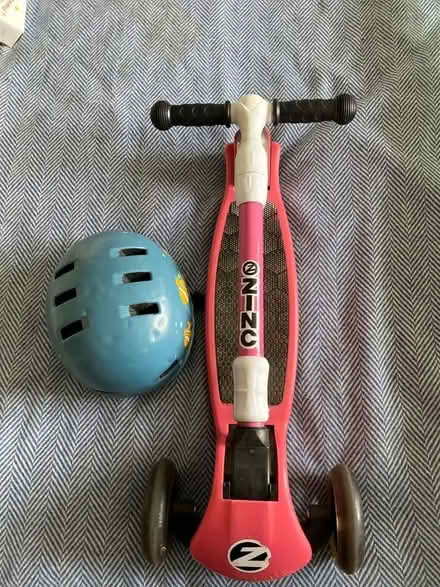 Photo of free Folding scooter with a helmit (Woodlands TW7) #2