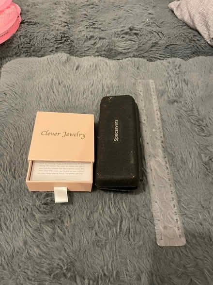 Photo of free Assessaries (Wandsworth SW18) #1