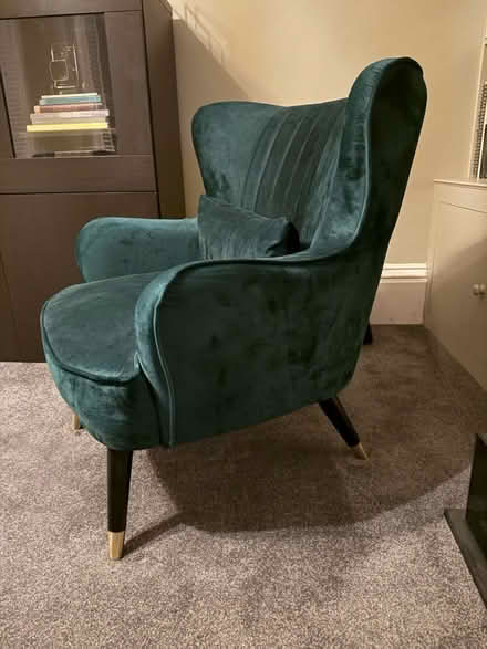 Photo of free Green velvet chair (faulty) (Brighton) #2