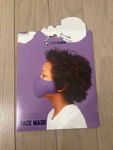 Photo of free Kids pacsafe face mask (Kennedy/16th in Markham) #1