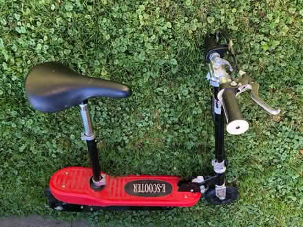 Photo of free Kids e-scooter, needs repairs (Browns Line/Lakeshore) #2