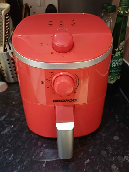 Photo of free Red Daewoo Air Fryer - Good working order (Witney OX28) #1