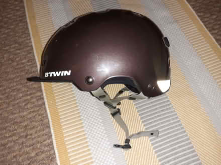 Photo of free Cycle Helmet (Kingsway) #3