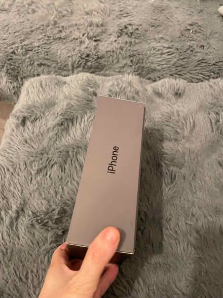 Photo of free iPhone box’ (Wandsworth SW18) #2