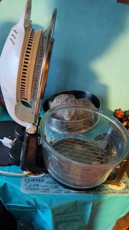 Photo of free Andrew James Halogen Oven (Brighton, BN2) #4