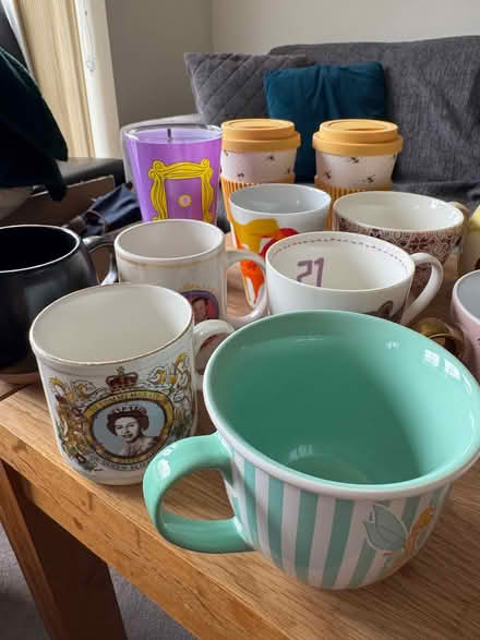 Photo of free Mugs / thermal cups / bowls (Bexleyheath DA7) #2