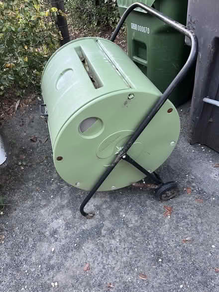 Photo of free small composter (Prospect and DeAnza) #1