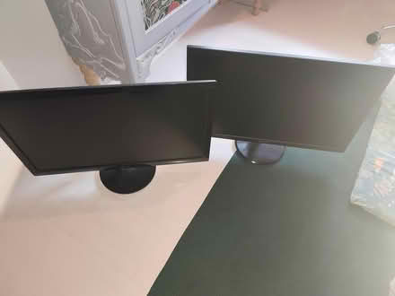 Photo of free 2 asus computer desktop screens (Colindale NW9) #1