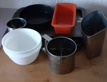 Photo of free Bakeware items (Enfield EN2) #1