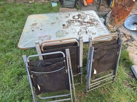 Photo of free Garden table and 5 chairs (Stoke Aldermoor CV3) #2