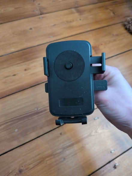 Photo of free Suction cup car phone holder (Burnage M14) #2