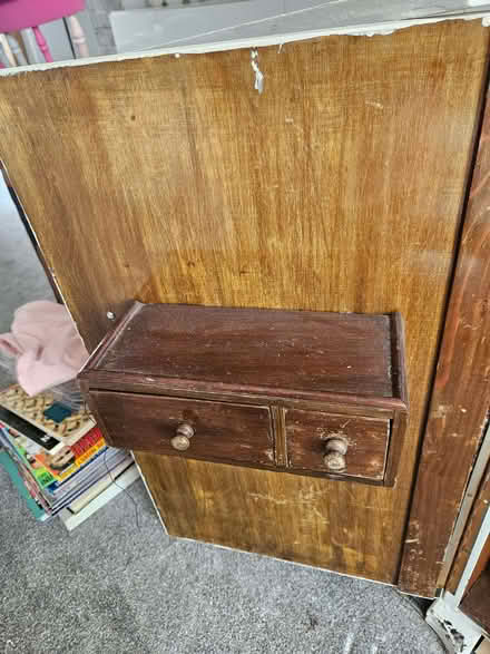 Photo of free Singer Sewing Cabinet (Handforth SK9) #2