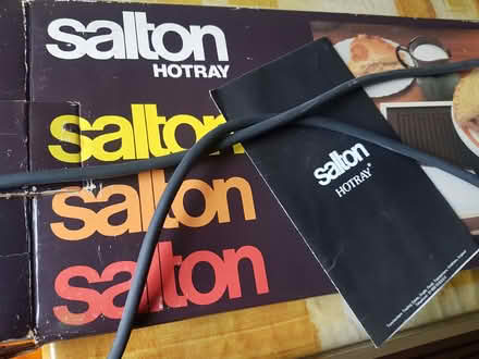 Photo of free Salton Hotray - electric hotplate, boxed as new (Corstorphine EH12) #4