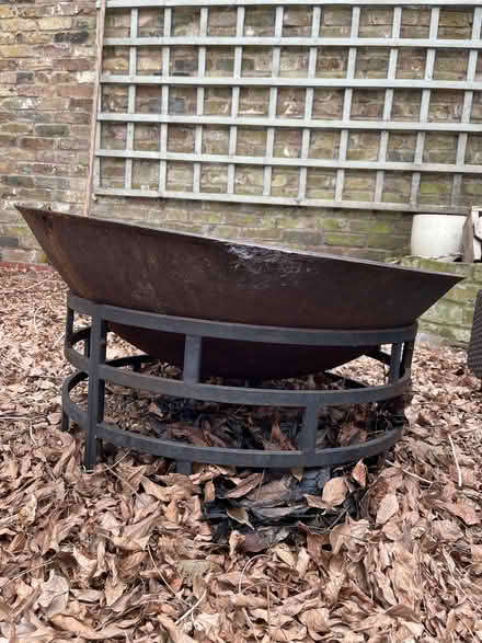 Photo of free Fire pit (Shepherds Bush W12) #1