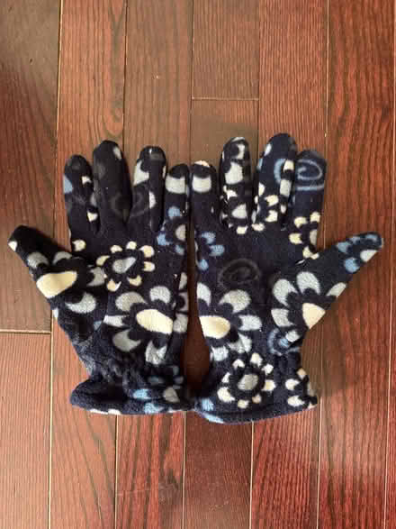 Photo of free Various teen-size itsms (Nepean) #4