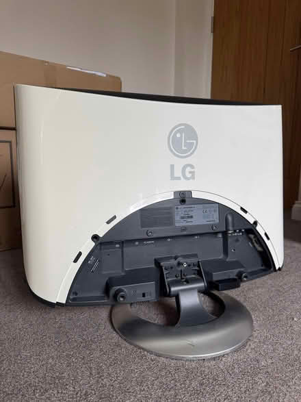 Photo of free LG TV monitor (Bexleyheath DA7) #2