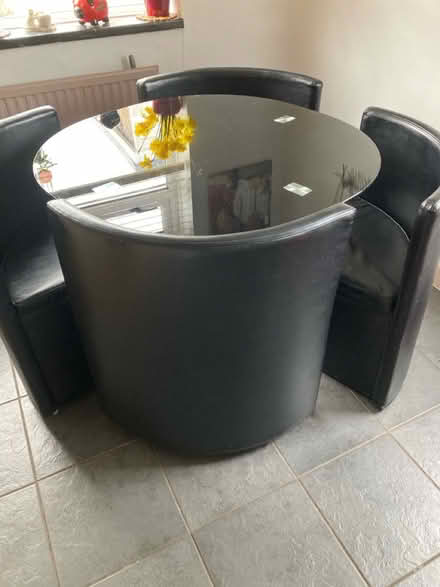 Photo of free Black Glass Table & Stools/Chairs (Mansfield Woodhouse NG19) #1