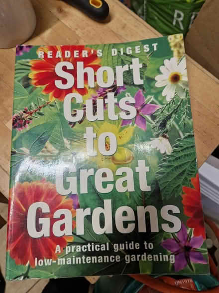 Photo of free Gardening book (Gracemount EH16) #1