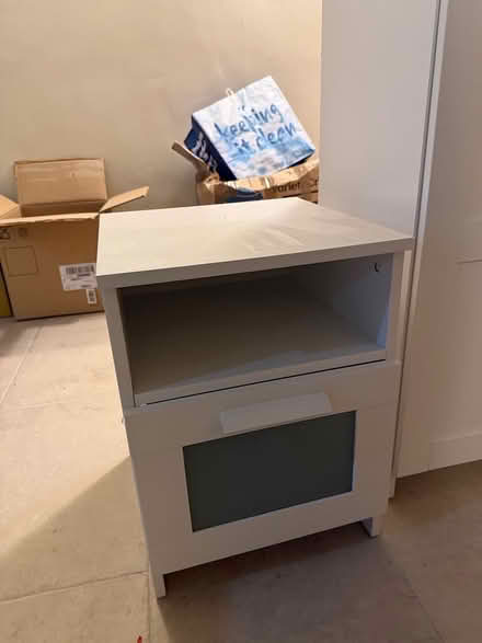 Photo of free White Cupboard Units (GU51) #3