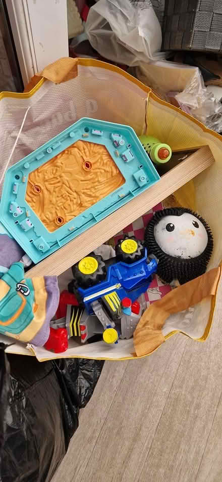 Photo of free Mixed items (PL26) #1