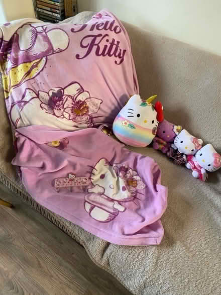Photo of free Hello kitty Bundle (Whins of Milton FK7) #1