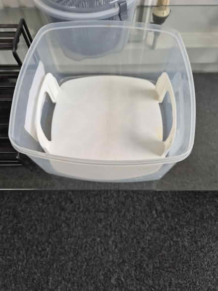 Photo of free Assortment of kitchen items (Sw48hd) #3