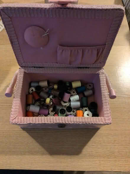 Photo of free Pink sewing box with assortment of threads (Endmoor LA8) #2