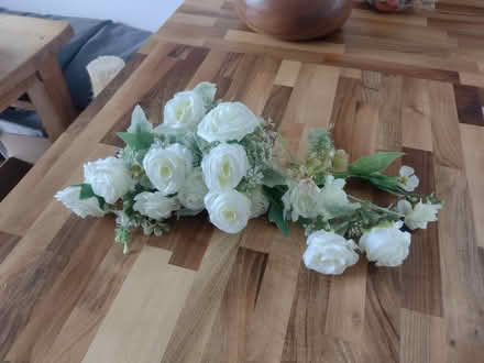 Photo of free Fake small white roses (Addiscombe CR0) #1