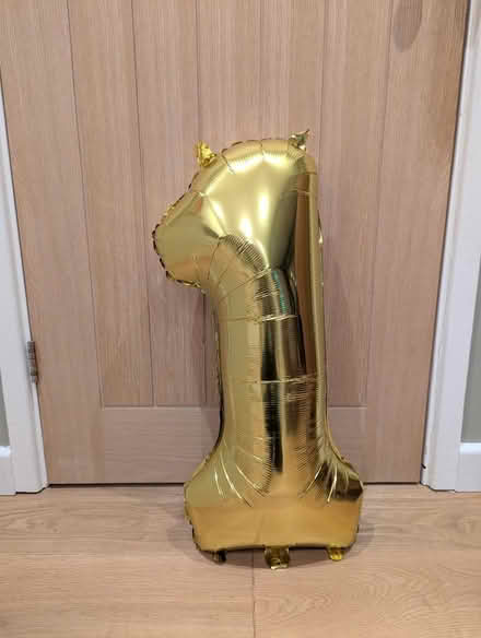 Photo of free Number 1 Gold Balloon (Weston Park) #1