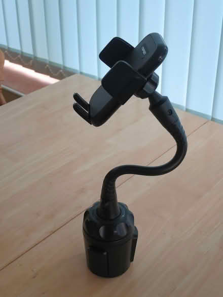 Photo of free TOPGO cup holder mount for car (Southdown) #3