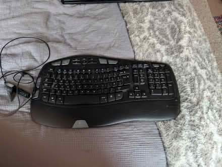 Photo of free Logitech wireless keyboard with receiver (Cawston CV22) #1