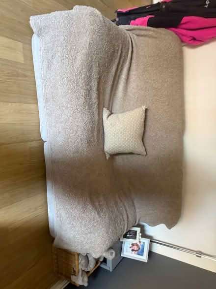 Photo of free 3 seater and 2 seater Grey recliner sofas (Ashingdon SS4) #3