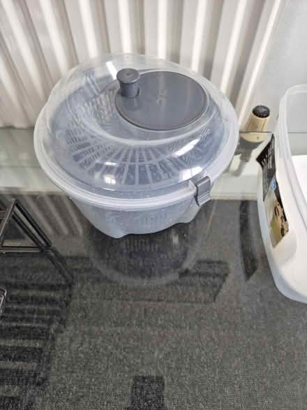 Photo of free Assortment of kitchen items (Sw48hd) #2