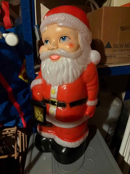 Photo of free Light up Santa no wire or plug (CR2 South Croydon) #1