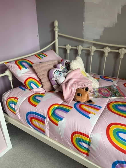 Photo of free Day bed and mattress (Hadlow) #2