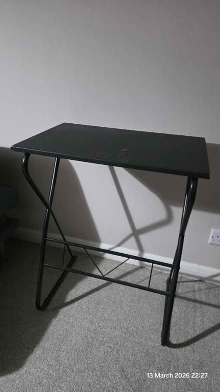 Photo of free A small table and Chair (Uxbridge UB8) #2